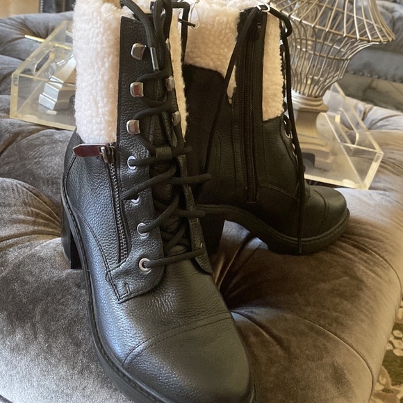 MARC FISHER BOOTS SIZE 9 - Picture 13 of 14